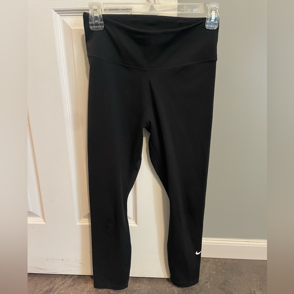 🖤Small Nike Leggings